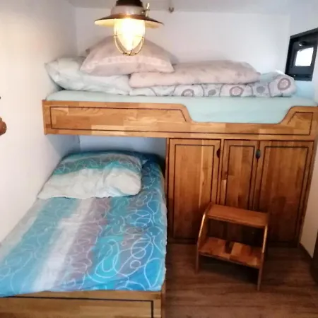 Botel Bateau Quo-vadis *